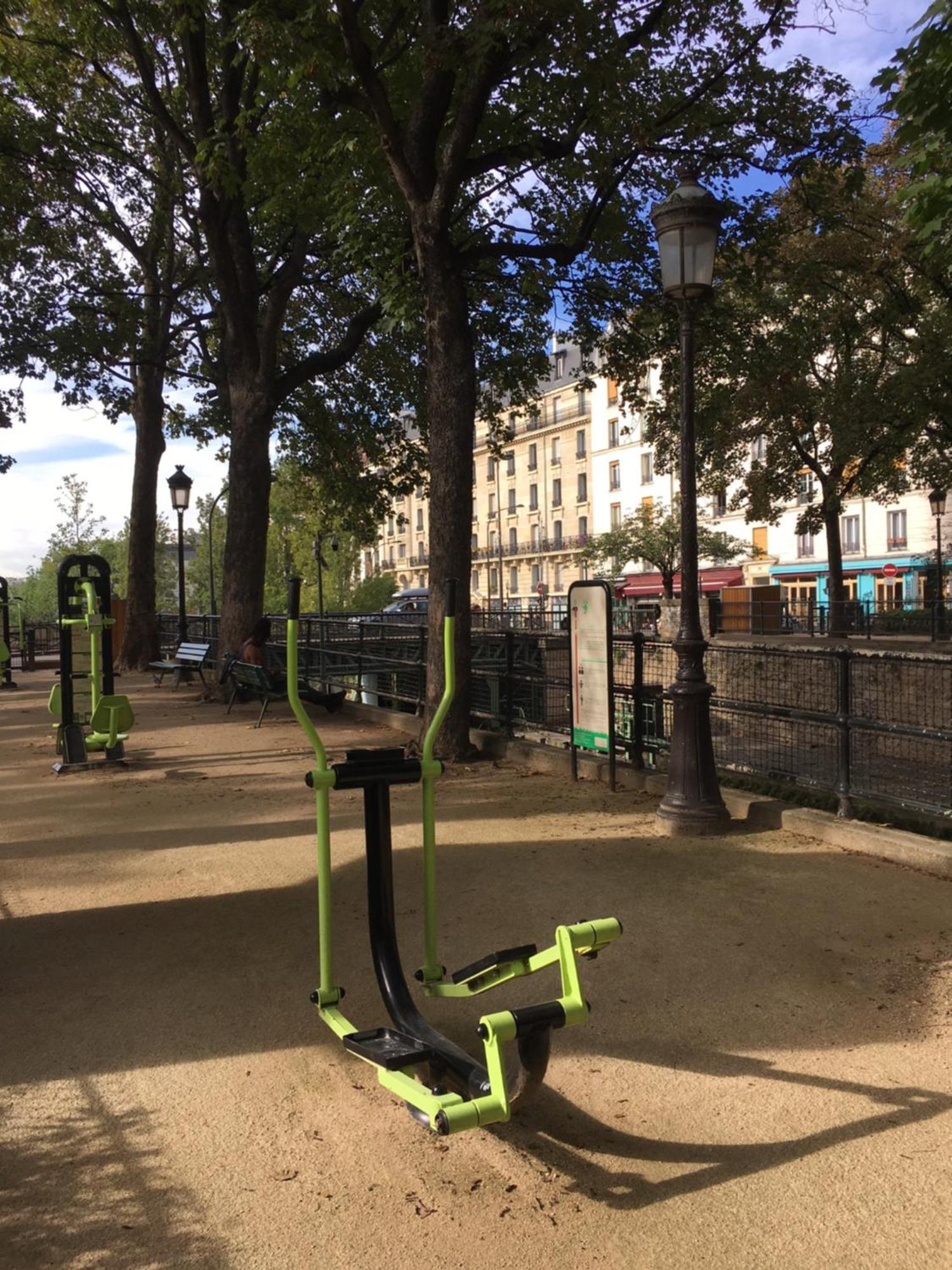 Apartment Paris, Au Bord Du Canal Saint Martin *