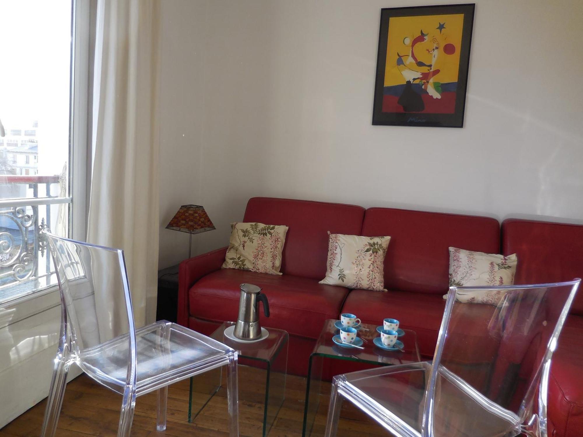 Apartment Paris, Au Bord Du Canal Saint Martin
